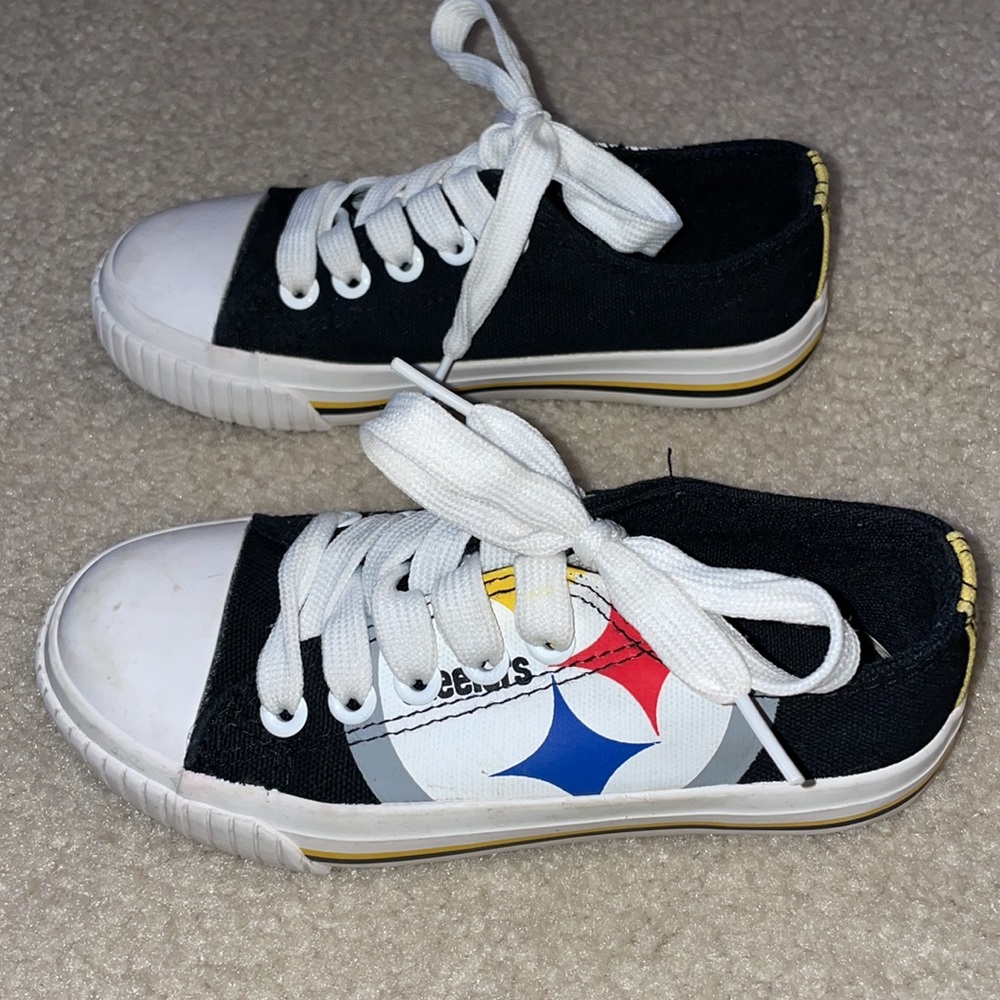 Very Cute Youth Girls Size 11/12 Steelers Tennis Shoes🖤💛Bundle and Save🖤💛 - Picture 2 of 7
